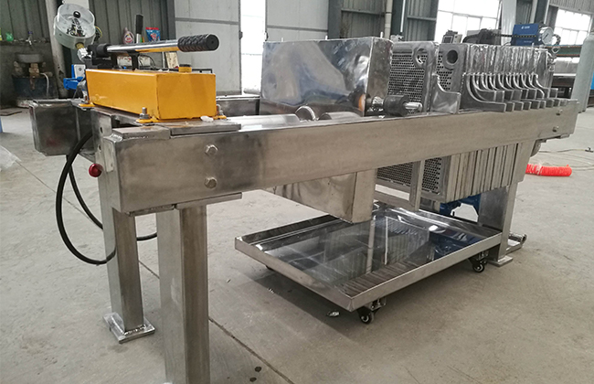 Canadian Manufacturer Advances Transformer Oil Production with Stainless Steel Filter Press